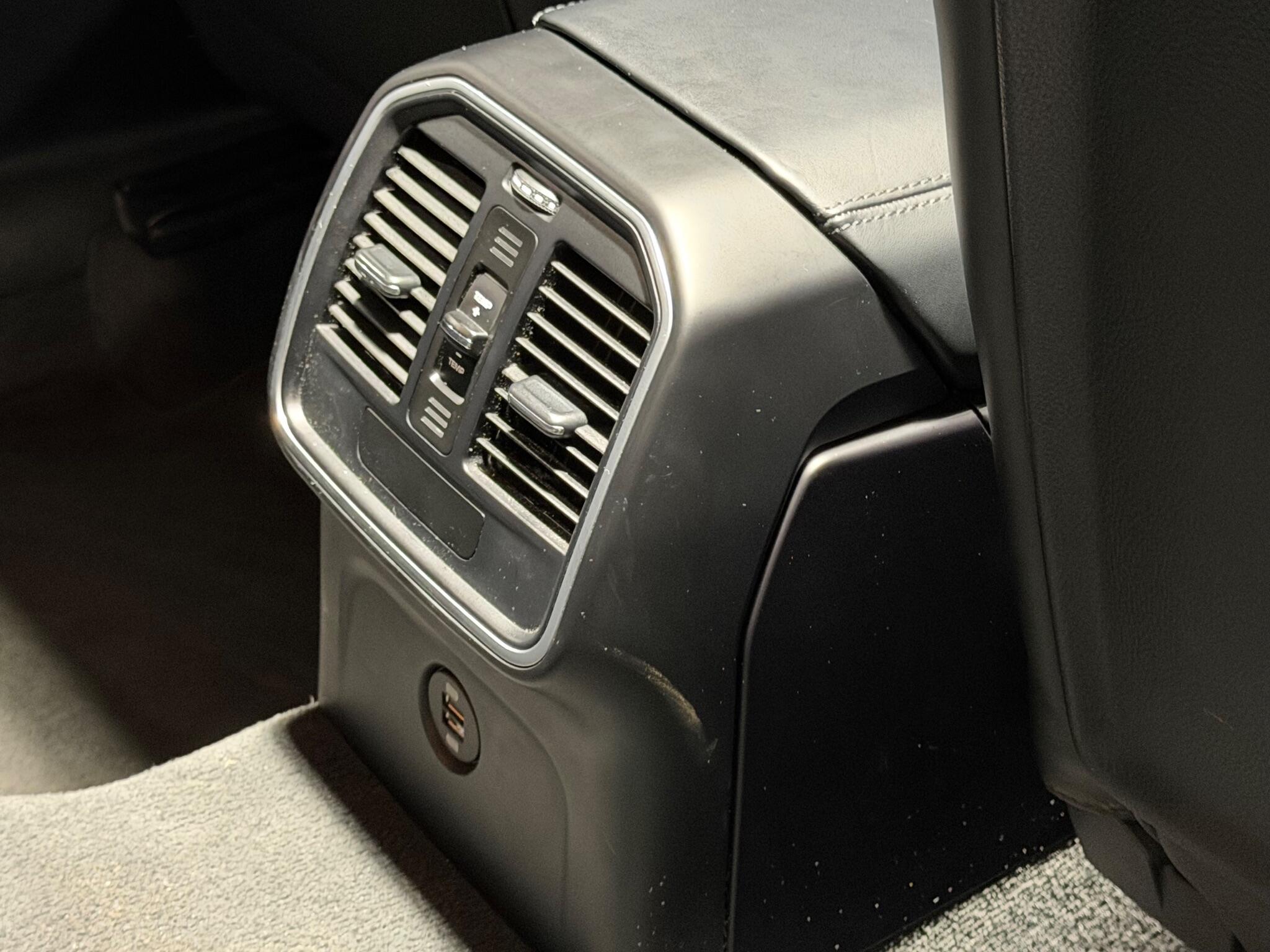 Porsche Macan 2.0T SUV 5dr Petrol PDK 4WD Euro 6 (s/s) (252 ps)